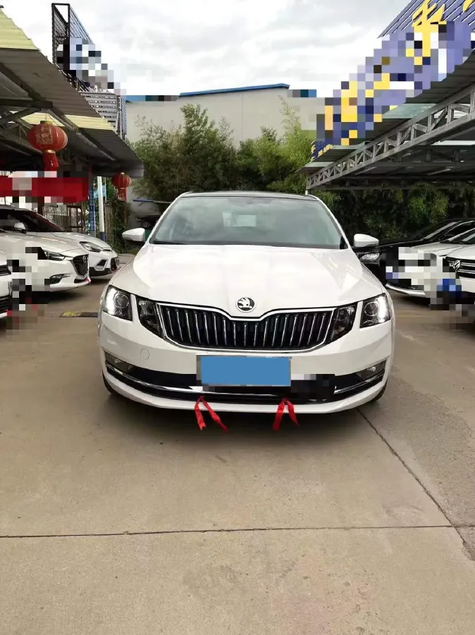 2020 Skoda Octavia 1.5L 113HP L4 6AT,autocango,china used car exporter,china ev exporter,chinese used car exporter,chinese used ev exporter