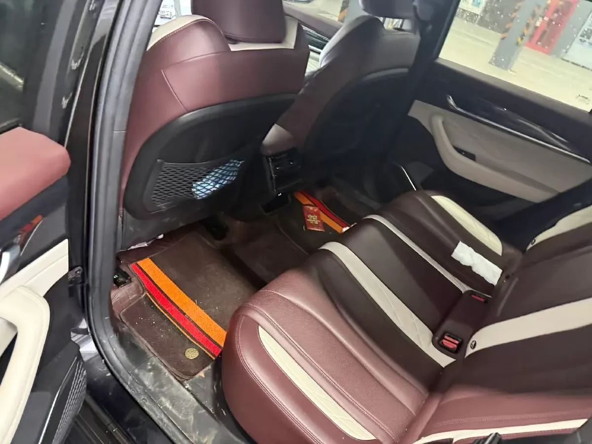 2021 Geely Monjaro 2.0T 218HP L4 7DCT,autocango,china used car exporter,china ev exporter,chinese used car exporter,chinese used ev exporter