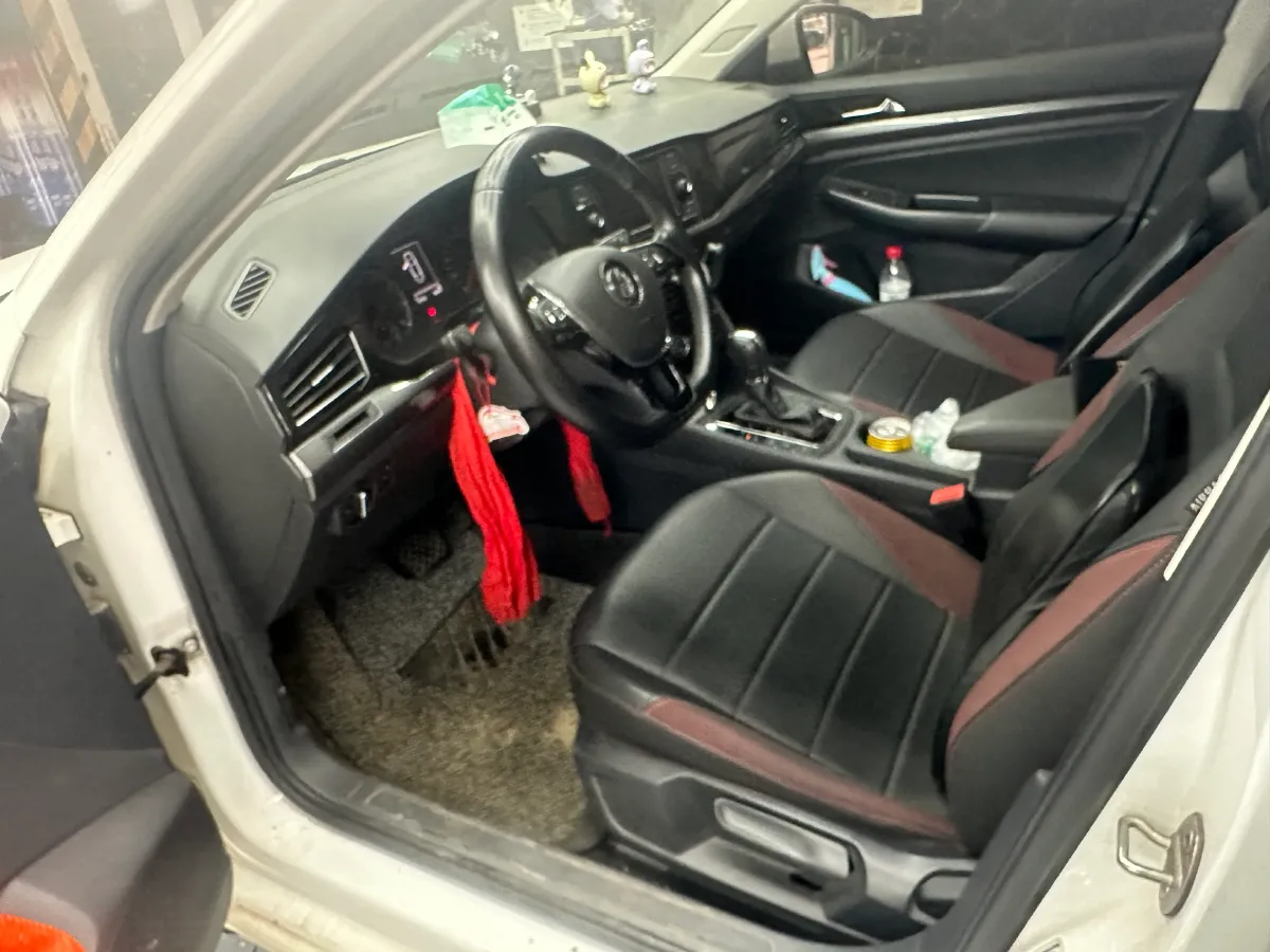 2019 HuangHai WeiLong 2.4T 218HP L4 6AT,autocango,china used car exporter,china ev exporter,chinese used car exporter,chinese used ev exporter