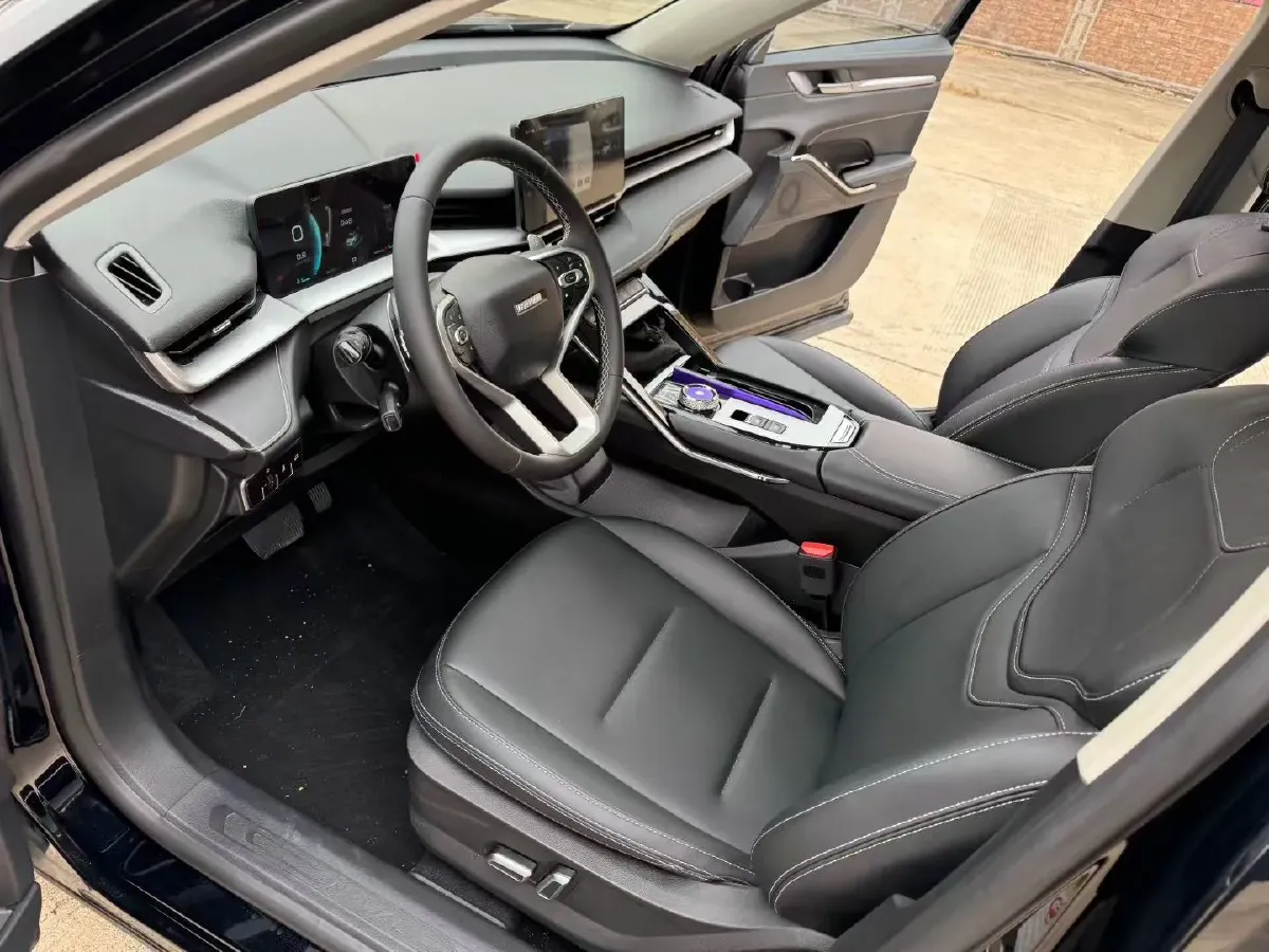 2021 Haval H6 1.5T 169HP L4 7DCT,autocango,china used car exporter,china ev exporter,chinese used car exporter,chinese used ev exporter