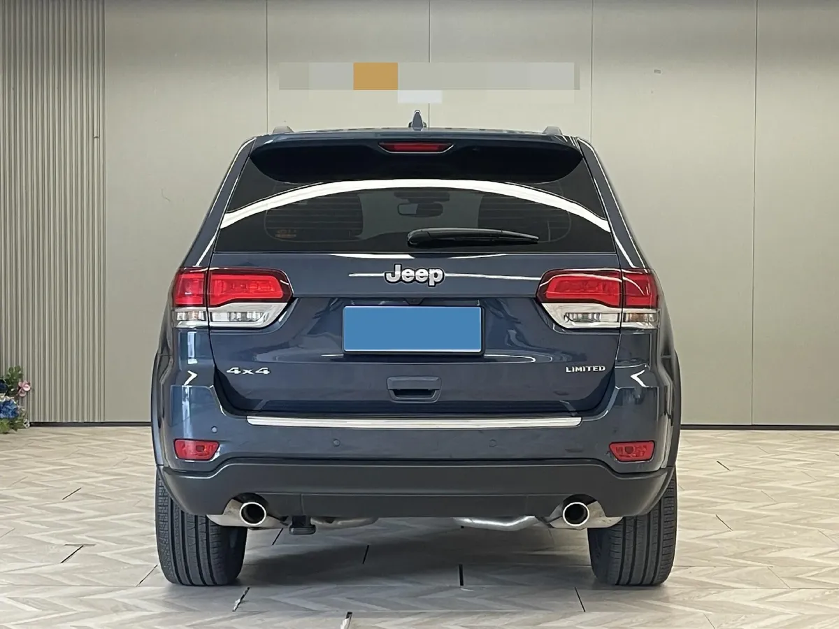 2020 Jeep Grand Cherokee 3.0L 234HP V6 8AT,autocango,china used car exporter,china ev exporter,chinese used car exporter,chinese used ev exporter