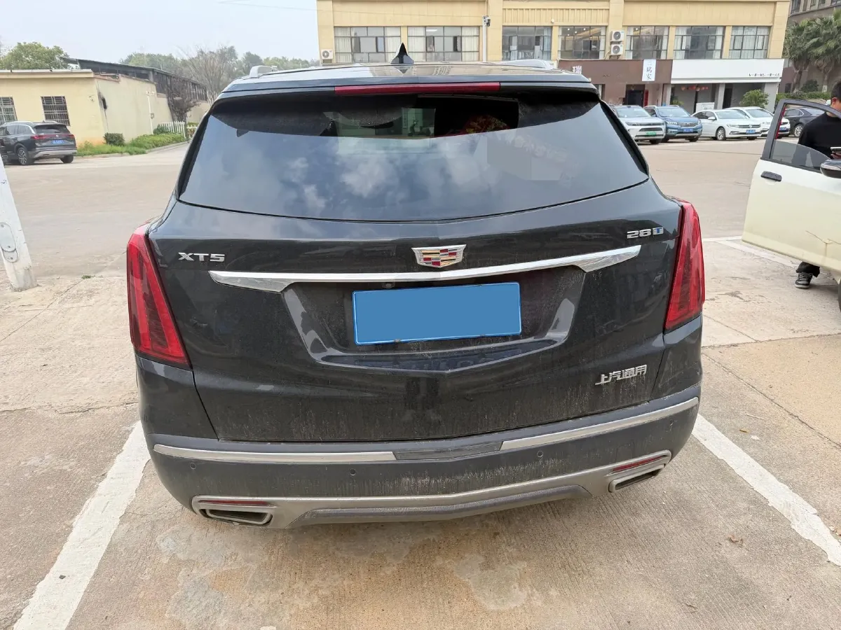 2023 Cadillac XT5 2.0T 237HP L4 9AT,autocango,china used car exporter,china ev exporter,chinese used car exporter,chinese used ev exporter