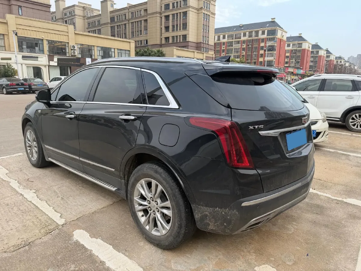 2023 Cadillac XT5 2.0T 237HP L4 9AT,autocango,china used car exporter,china ev exporter,chinese used car exporter,chinese used ev exporter