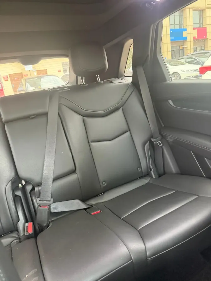 2023 Cadillac XT5 2.0T 237HP L4 9AT,autocango,china used car exporter,china ev exporter,chinese used car exporter,chinese used ev exporter