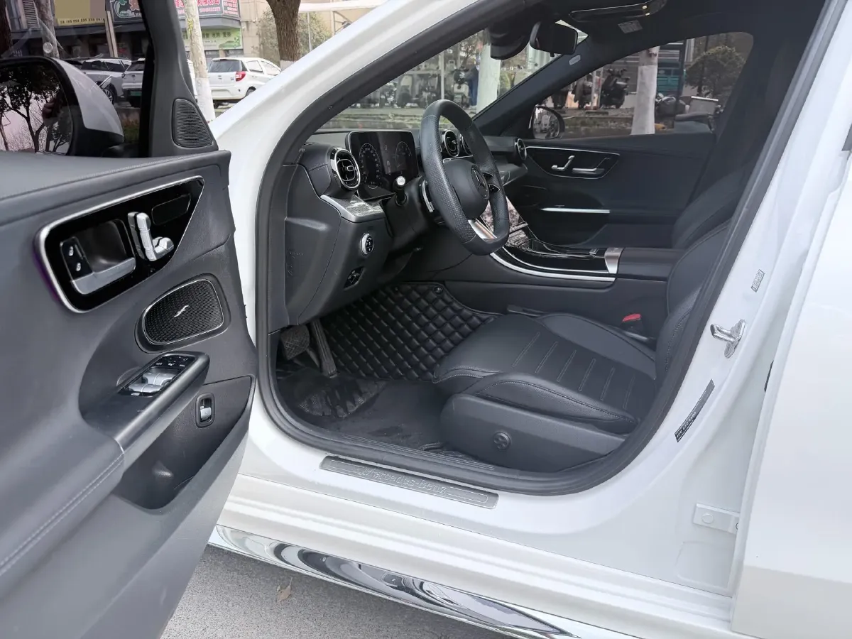 2023 Mercedes-Benz C Class 1.5T 170HP L4 9AT,autocango,china used car exporter,china ev exporter,chinese used car exporter,chinese used ev exporter