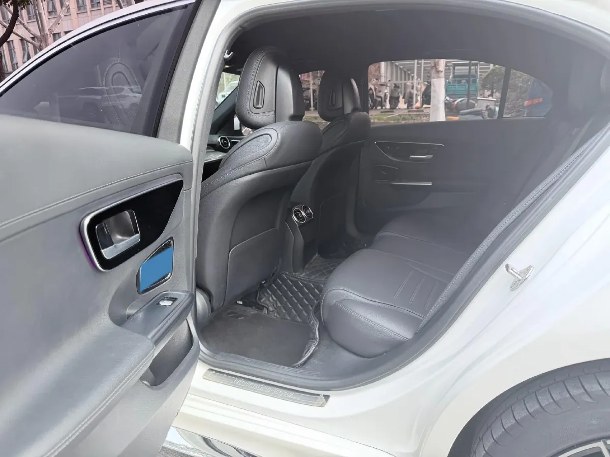 2023 Mercedes-Benz C Class 1.5T 170HP L4 9AT,autocango,china used car exporter,china ev exporter,chinese used car exporter,chinese used ev exporter