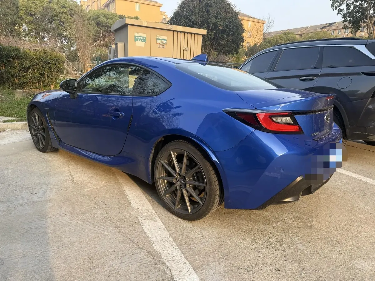 2022 Subaru BRZ 2.4L 234HP H4 6MT,autocango,china used car exporter,china ev exporter,chinese used car exporter,chinese used ev exporter