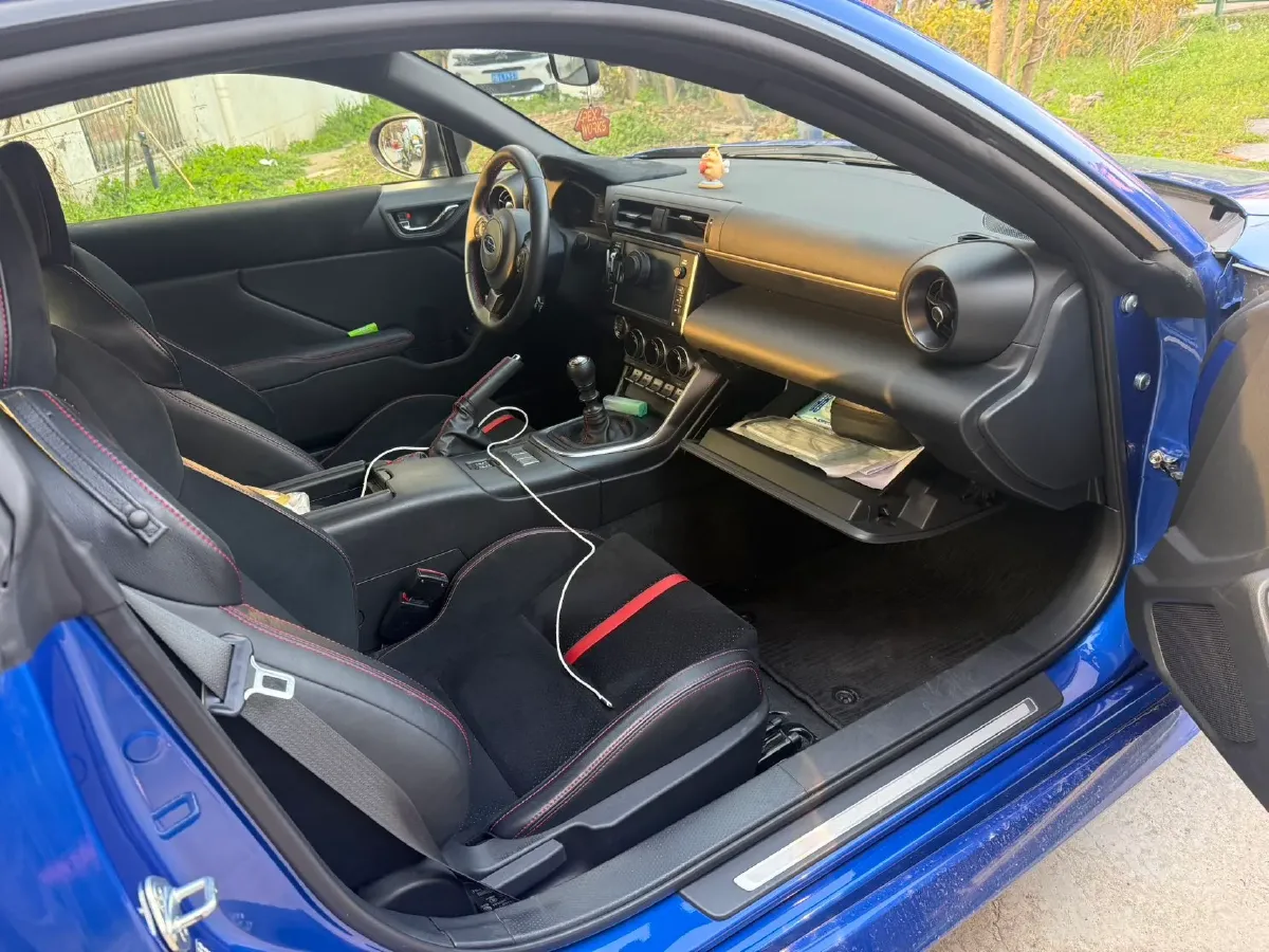 2022 Subaru BRZ 2.4L 234HP H4 6MT,autocango,china used car exporter,china ev exporter,chinese used car exporter,chinese used ev exporter