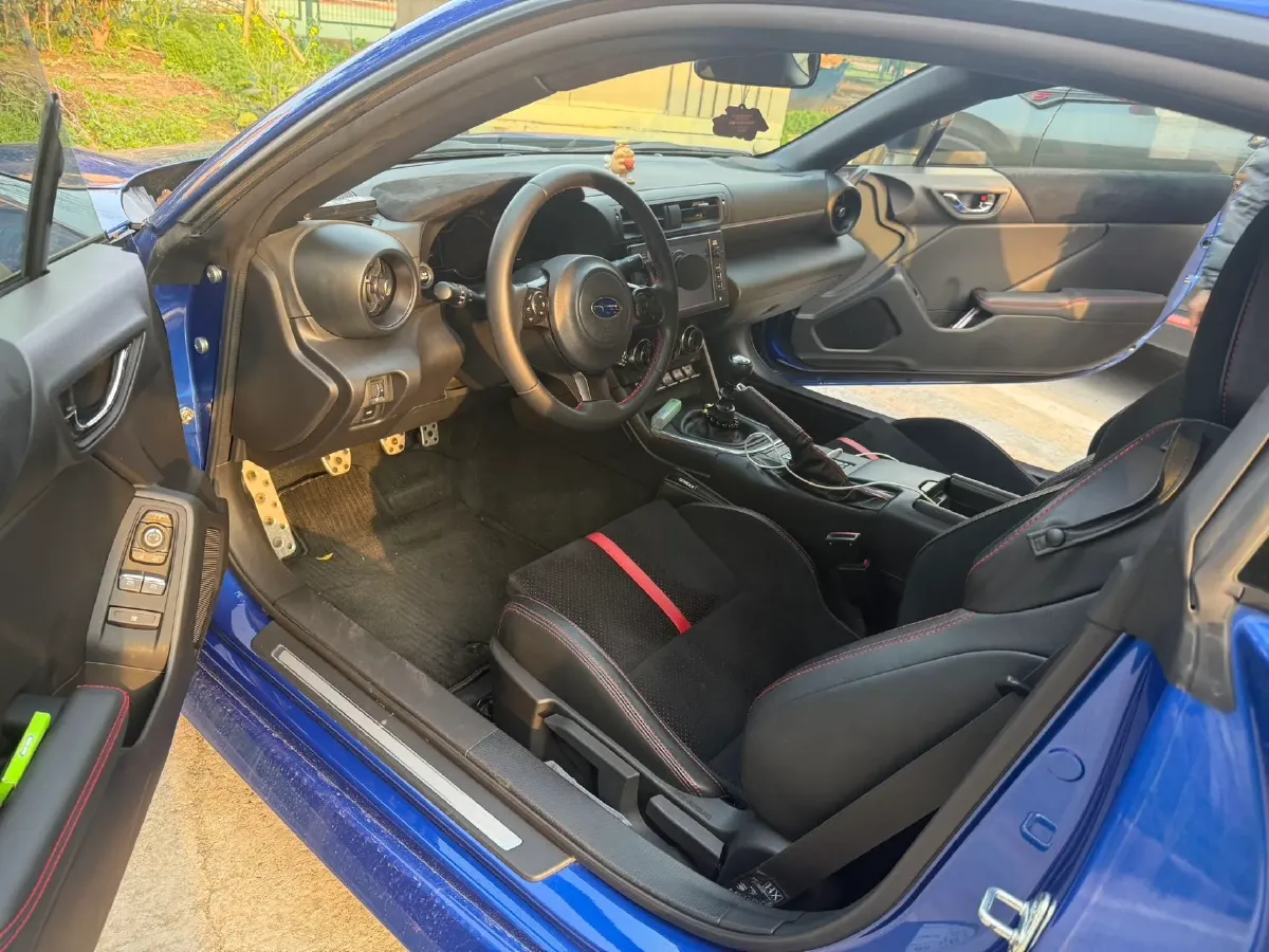 2022 Subaru BRZ 2.4L 234HP H4 6MT,autocango,china used car exporter,china ev exporter,chinese used car exporter,chinese used ev exporter