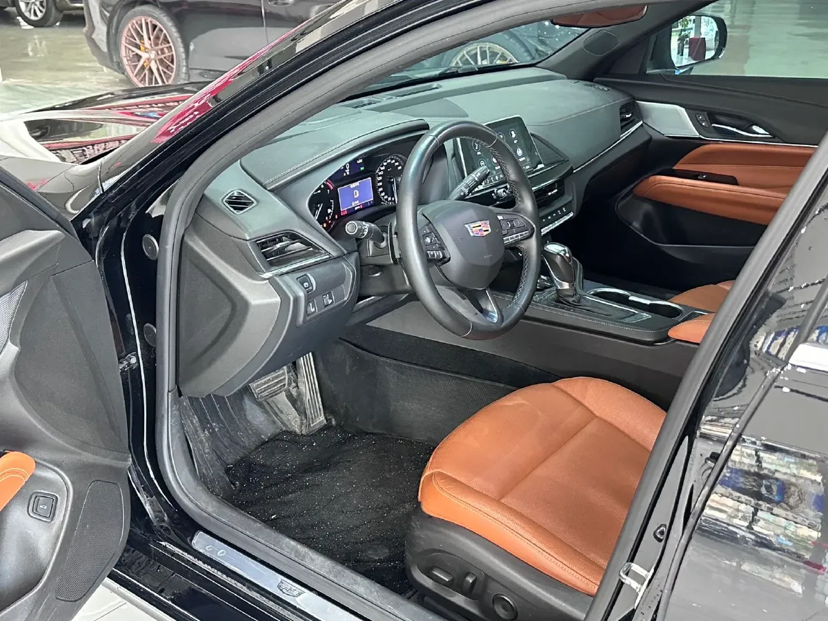 2022 Cadillac CT4 2.0T 237HP L4 8AT,autocango,china used car exporter,china ev exporter,chinese used car exporter,chinese used ev exporter