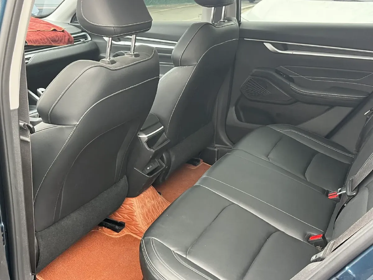 2026 Geely Emgrand 1.5L 120HP L4 5MT,autocango,china used car exporter,china ev exporter,chinese used car exporter,chinese used ev exporter