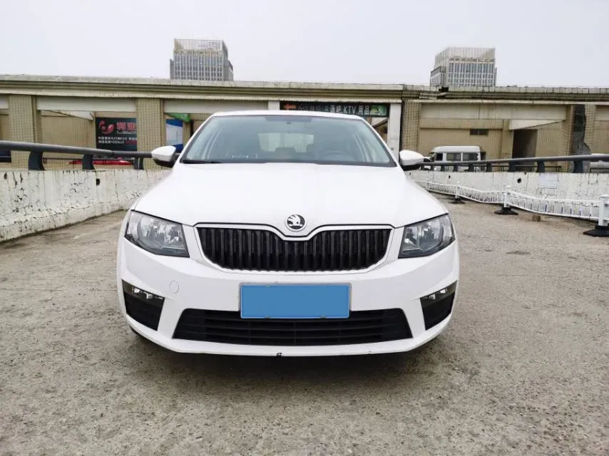 2017 Skoda Octavia 1.6L 110HP L4 6AT,autocango,china used car exporter,china ev exporter,chinese used car exporter,chinese used ev exporter