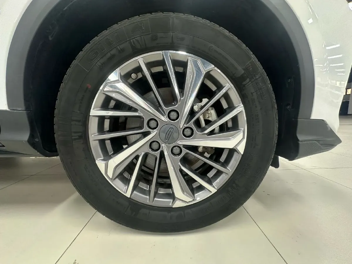 2021 Geely Coolray 1.4T 141HP L4 6DCT,autocango,china used car exporter,china ev exporter,chinese used car exporter,chinese used ev exporter