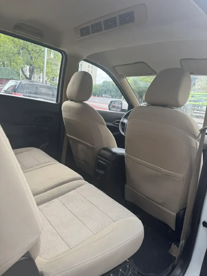 2021 WuLing RongGuang New Truck 1.5L 99HP L4 5MT,autocango,china used car exporter,china ev exporter,chinese used car exporter,chinese used ev exporter