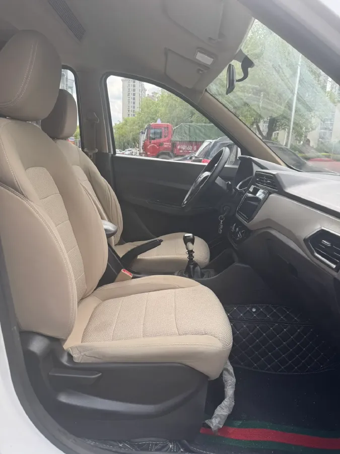 2021 WuLing RongGuang New Truck 1.5L 99HP L4 5MT,autocango,china used car exporter,china ev exporter,chinese used car exporter,chinese used ev exporter