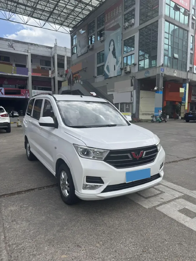 2021 WuLing RongGuang New Truck 1.5L 99HP L4 5MT,autocango,china used car exporter,china ev exporter,chinese used car exporter,chinese used ev exporter