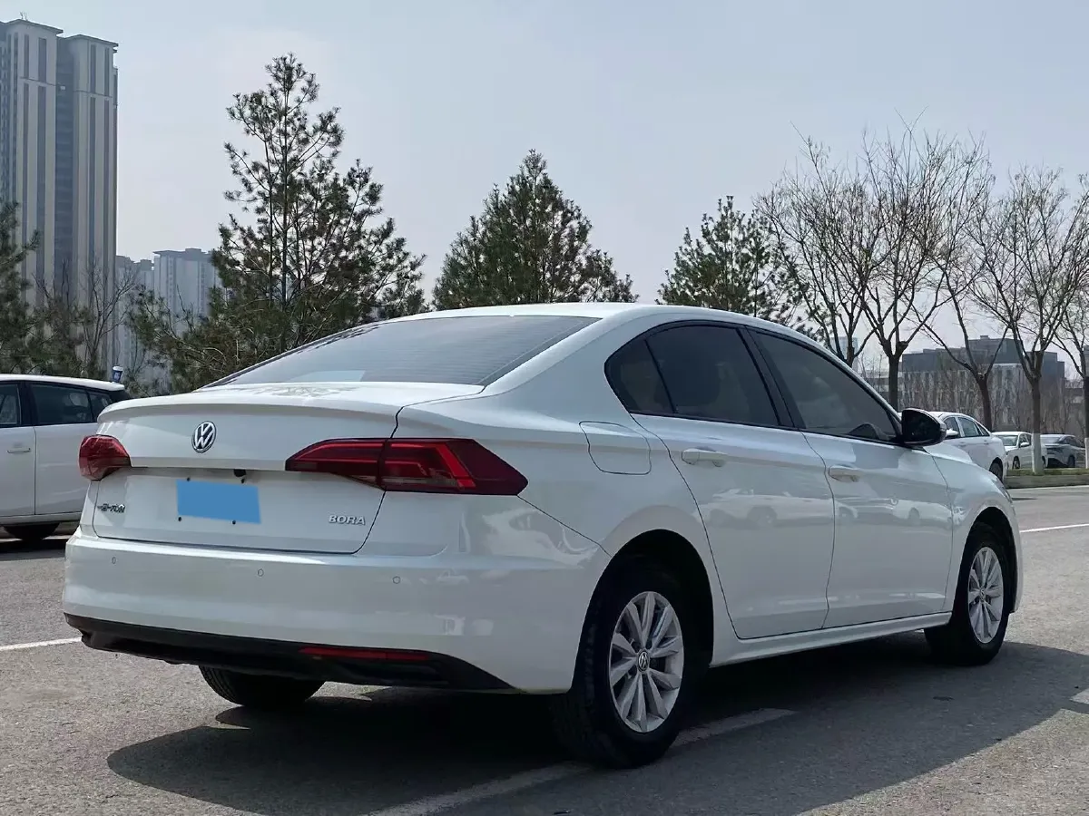 2019 Bestune T77 1.2T 143HP L4 7DCT,autocango,china used car exporter,china ev exporter,chinese used car exporter,chinese used ev exporter