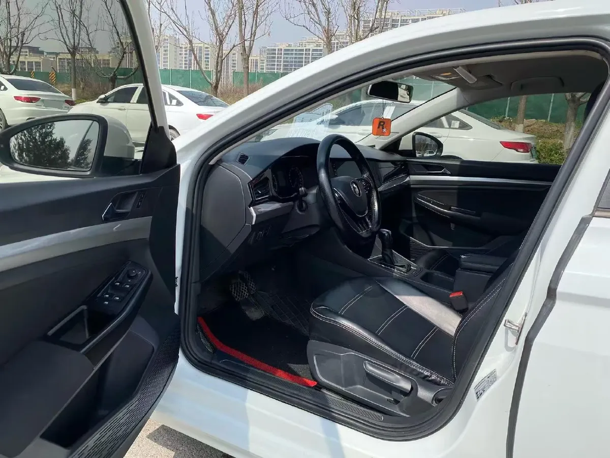 2019 Bestune T77 1.2T 143HP L4 7DCT,autocango,china used car exporter,china ev exporter,chinese used car exporter,chinese used ev exporter