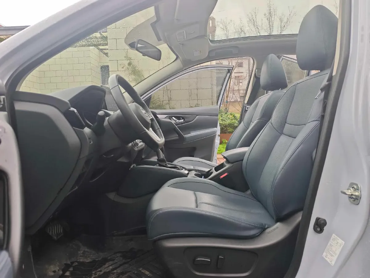 2025 Nissan Qashqai 2.0L 151HP L4 CVT,autocango,china used car exporter,china ev exporter,chinese used car exporter,chinese used ev exporter