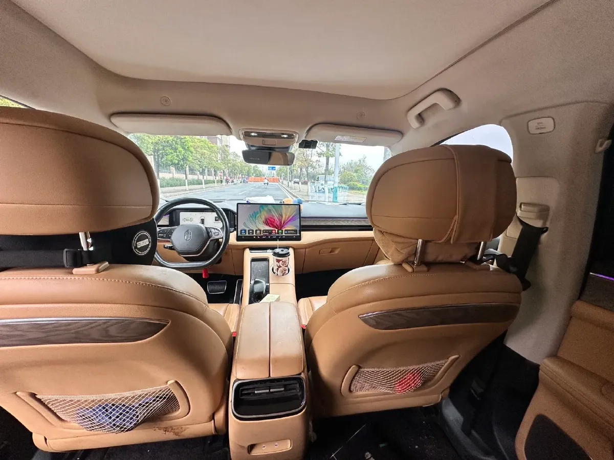 2022 JMC YuHu 7 2.0T 141HP L4 8AT,autocango,china used car exporter,china ev exporter,chinese used car exporter,chinese used ev exporter