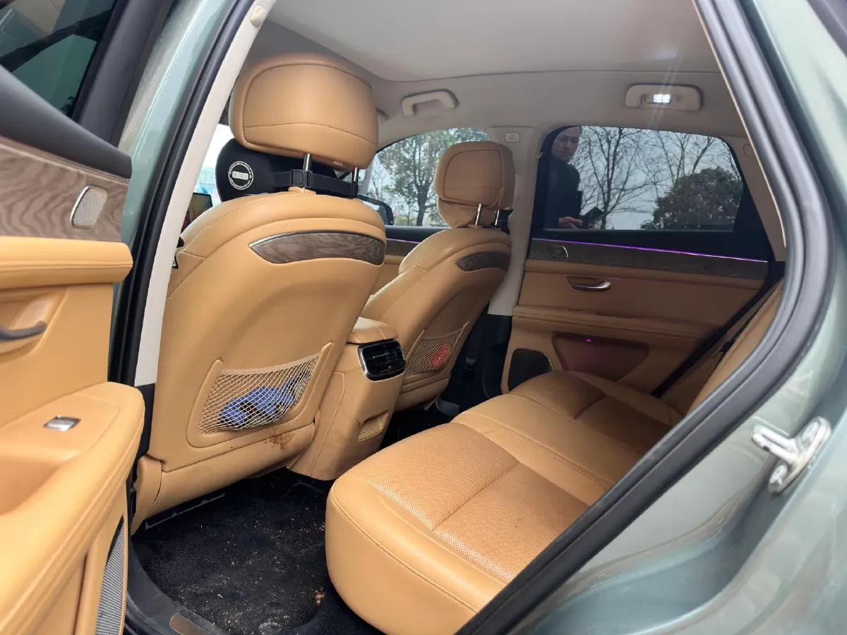 2022 JMC YuHu 7 2.0T 141HP L4 8AT,autocango,china used car exporter,china ev exporter,chinese used car exporter,chinese used ev exporter