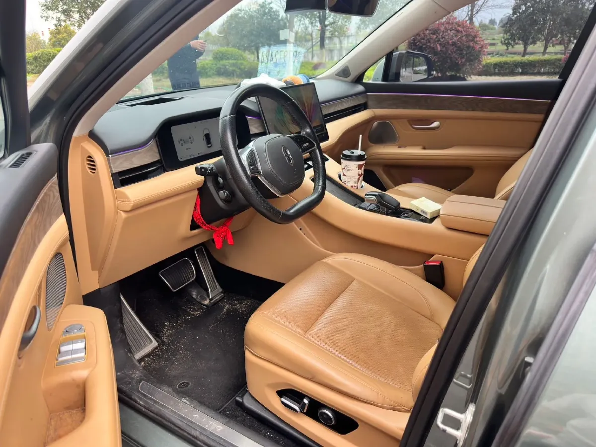 2022 JMC YuHu 7 2.0T 141HP L4 8AT,autocango,china used car exporter,china ev exporter,chinese used car exporter,chinese used ev exporter