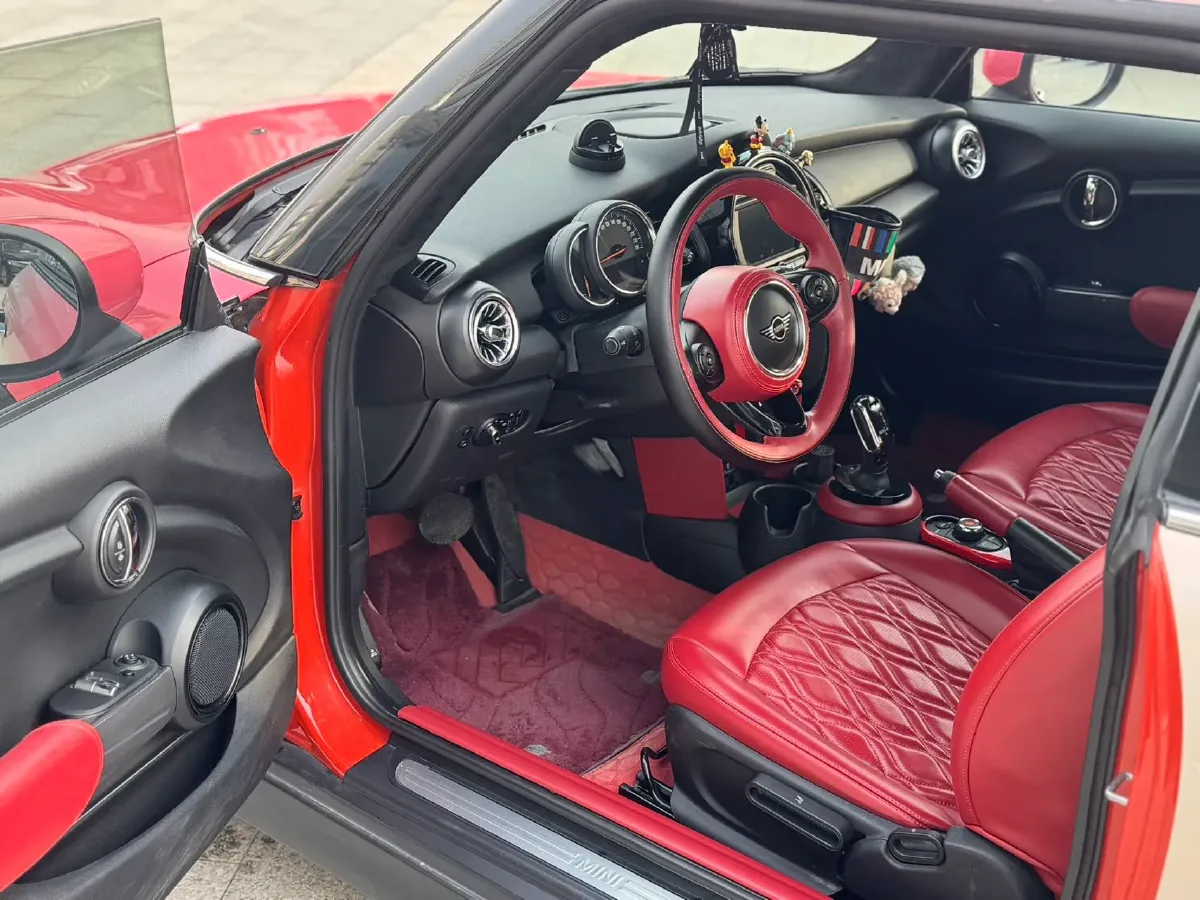 2021 MINI MINI 1.5T 102HP L3 7DCT,autocango,china used car exporter,china ev exporter,chinese used car exporter,chinese used ev exporter