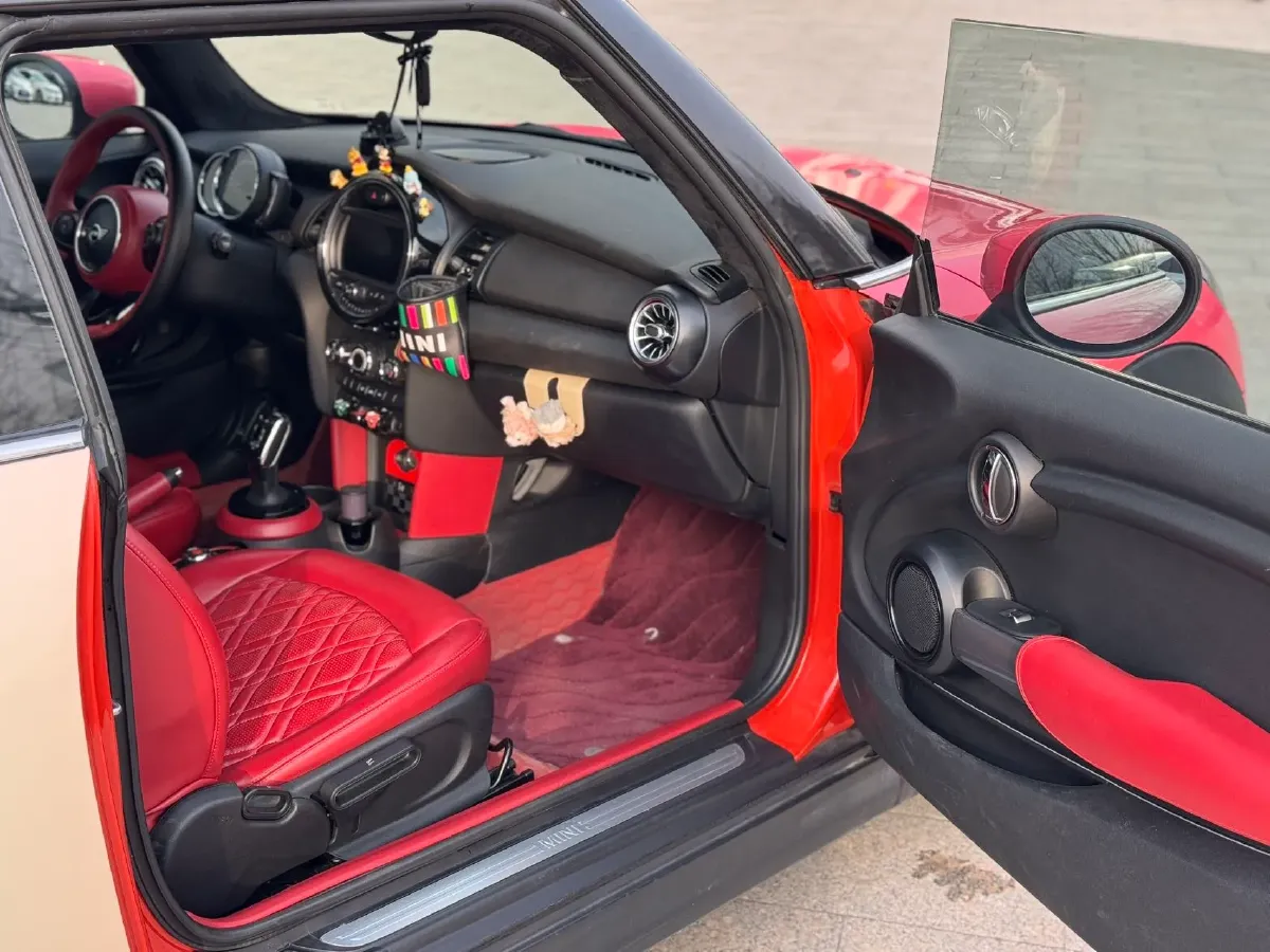 2021 MINI MINI 1.5T 102HP L3 7DCT,autocango,china used car exporter,china ev exporter,chinese used car exporter,chinese used ev exporter