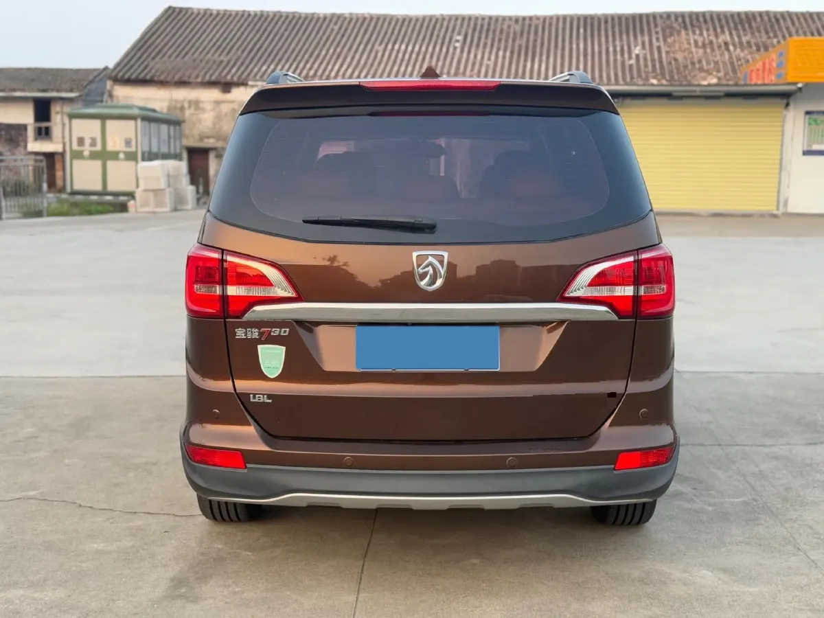 2017 BaoJun 730 1.5T 150HP L4 6MT,autocango,china used car exporter,china ev exporter,chinese used car exporter,chinese used ev exporter