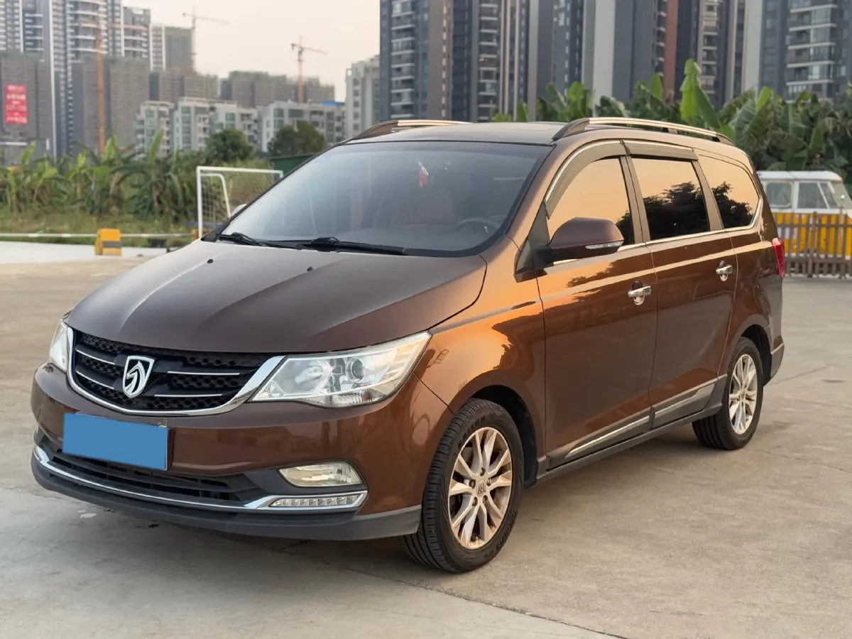 2017 BaoJun 730 1.5T 150HP L4 6MT,autocango,china used car exporter,china ev exporter,chinese used car exporter,chinese used ev exporter