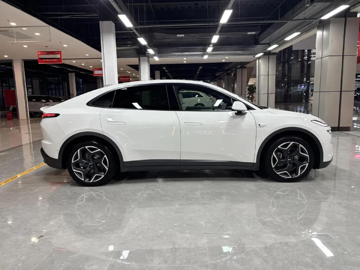 2024 ONVO L60 BEV 60KWH,autocango,china used car exporter,china ev exporter,chinese used car exporter,chinese used ev exporter