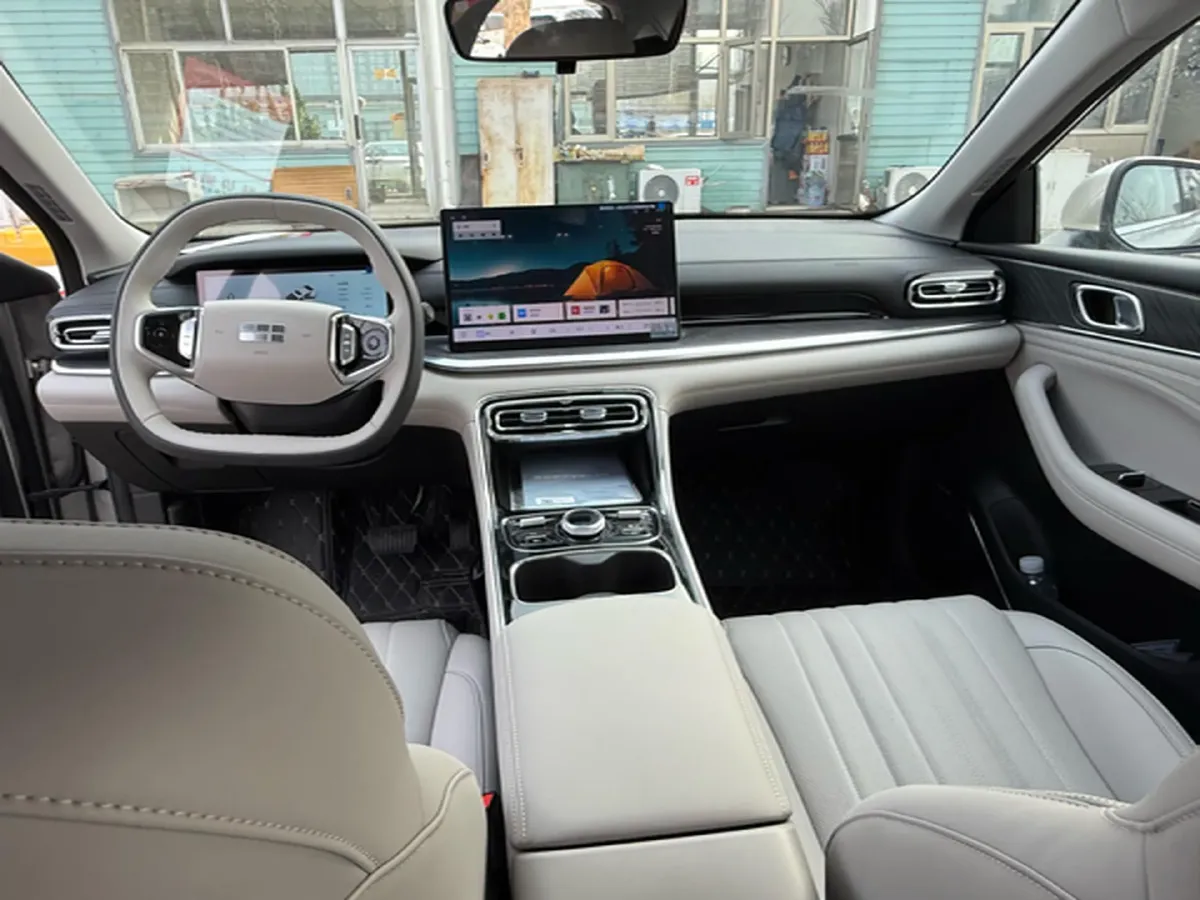 2025 Geely Galaxy A7 1.5L 112HP L4 1DHT PHEV,autocango,china used car exporter,china ev exporter,chinese used car exporter,chinese used ev exporter