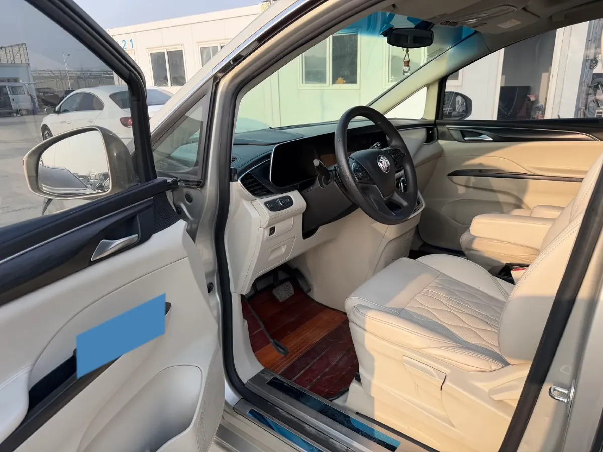 2022 Buick GL8 2.0T 237HP L4 9AT,autocango,china used car exporter,china ev exporter,chinese used car exporter,chinese used ev exporter