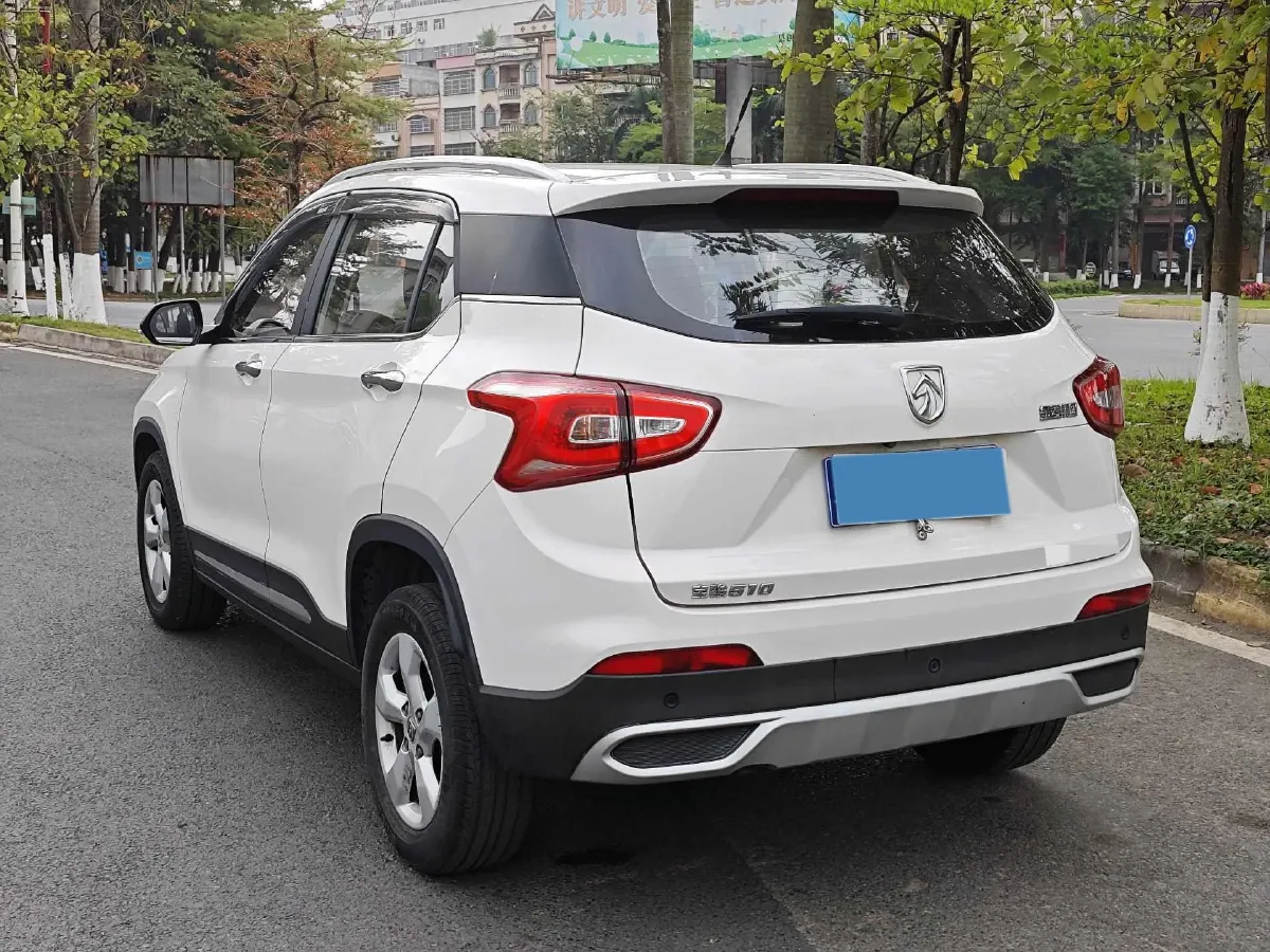 2017 BaoJun 510 1.5L 112HP L4 6MT,autocango,china used car exporter,china ev exporter,chinese used car exporter,chinese used ev exporter