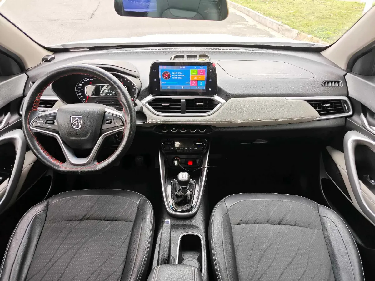 2017 BaoJun 510 1.5L 112HP L4 6MT,autocango,china used car exporter,china ev exporter,chinese used car exporter,chinese used ev exporter