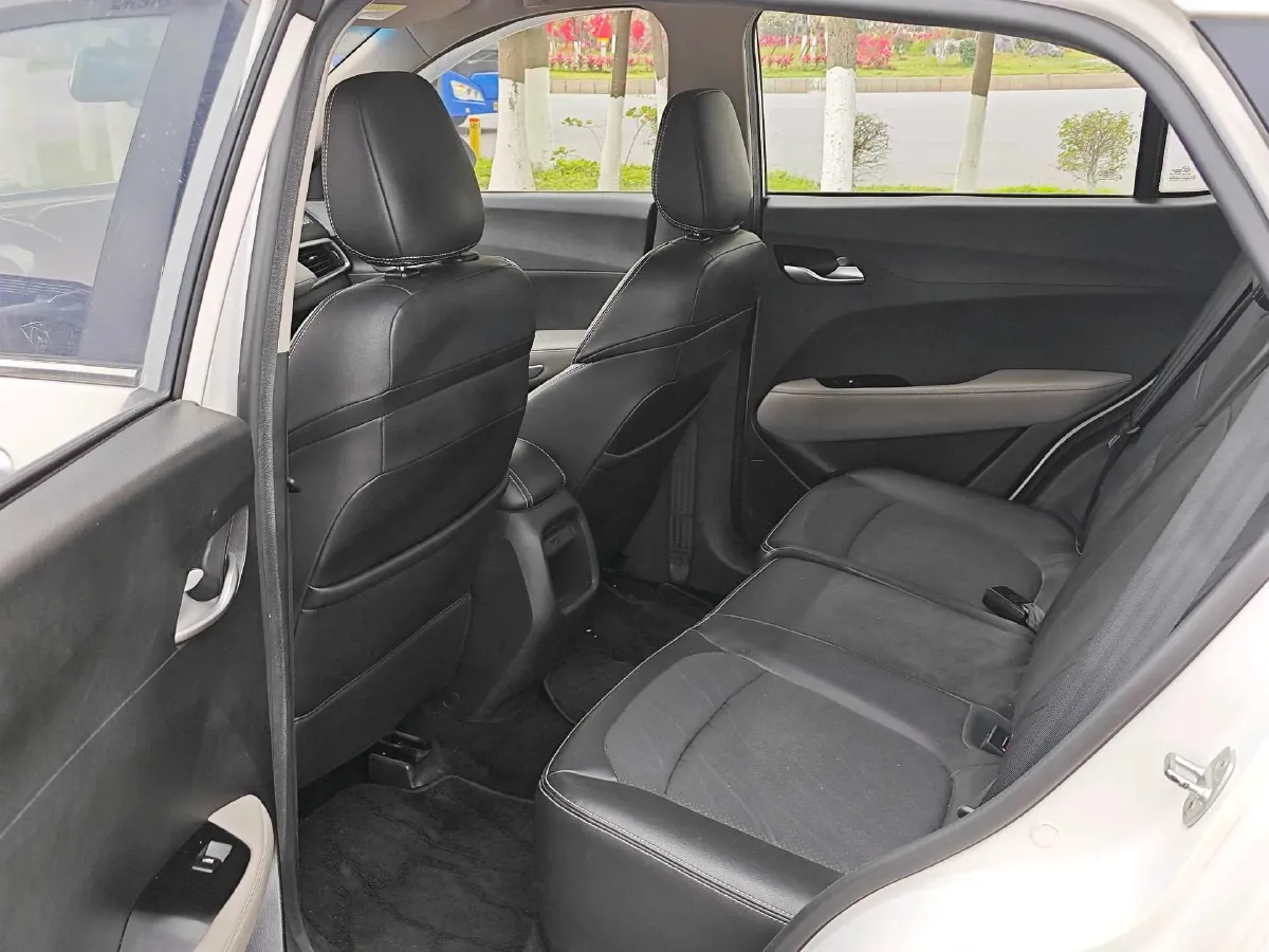 2017 BaoJun 510 1.5L 112HP L4 6MT,autocango,china used car exporter,china ev exporter,chinese used car exporter,chinese used ev exporter