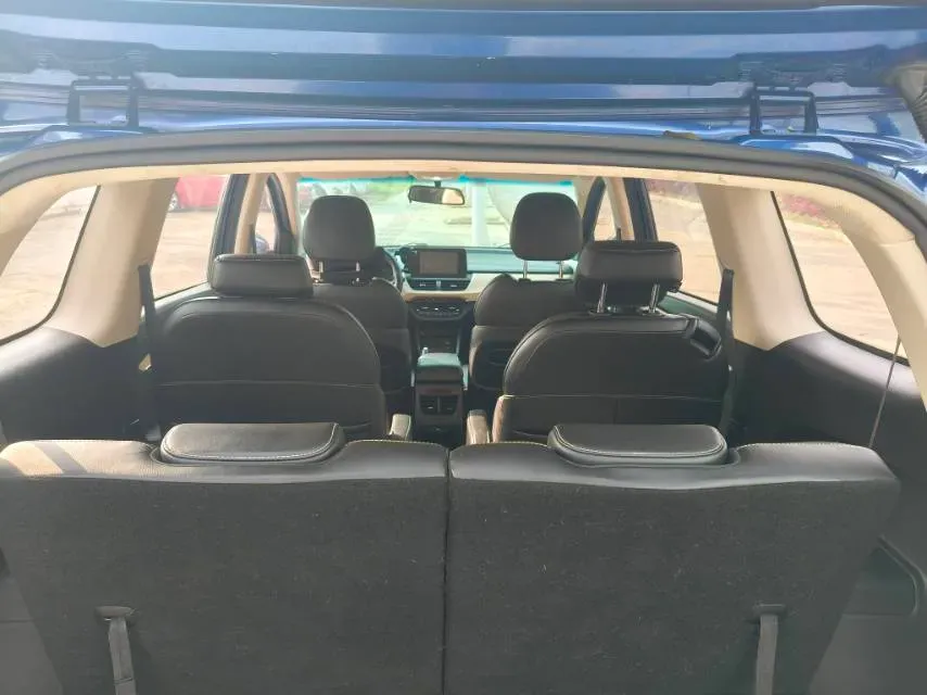 2018 BaoJun 530 1.5T 150HP L4 6MT,autocango,china used car exporter,china ev exporter,chinese used car exporter,chinese used ev exporter