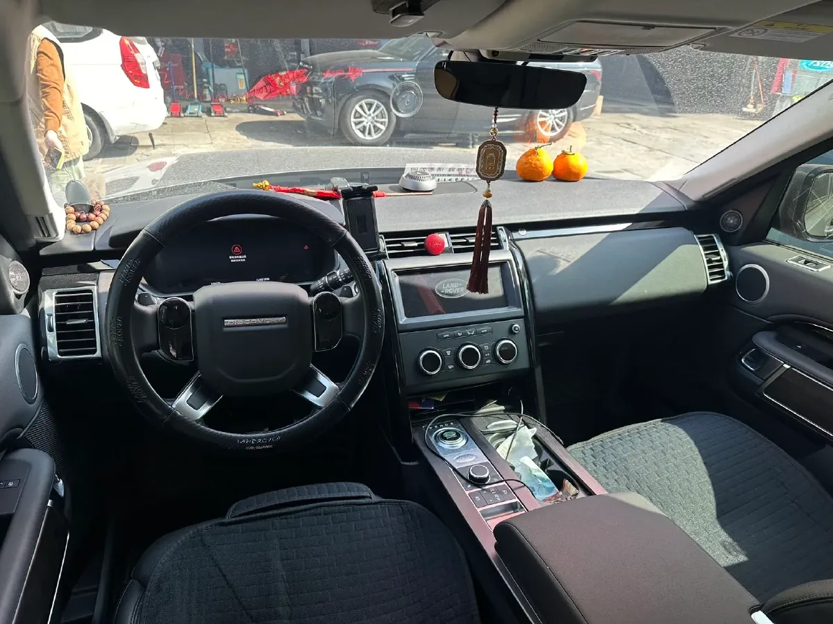 2020 Land Rover Discovery 3.0T 340HP V6 8AT,autocango,china used car exporter,china ev exporter,chinese used car exporter,chinese used ev exporter