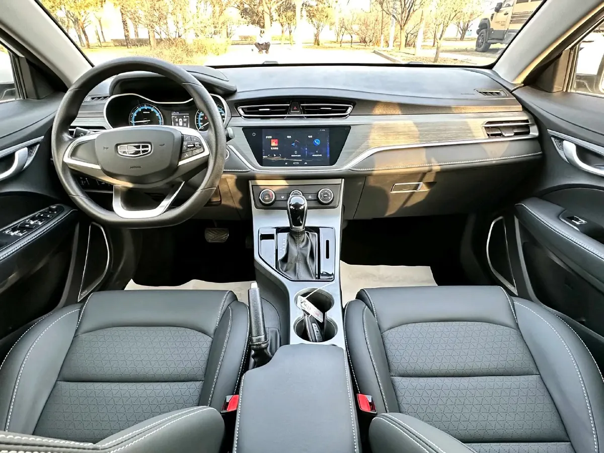 2021 Geely Emgrand 1.5L 109HP L4 CVT,autocango,china used car exporter,china ev exporter,chinese used car exporter,chinese used ev exporter