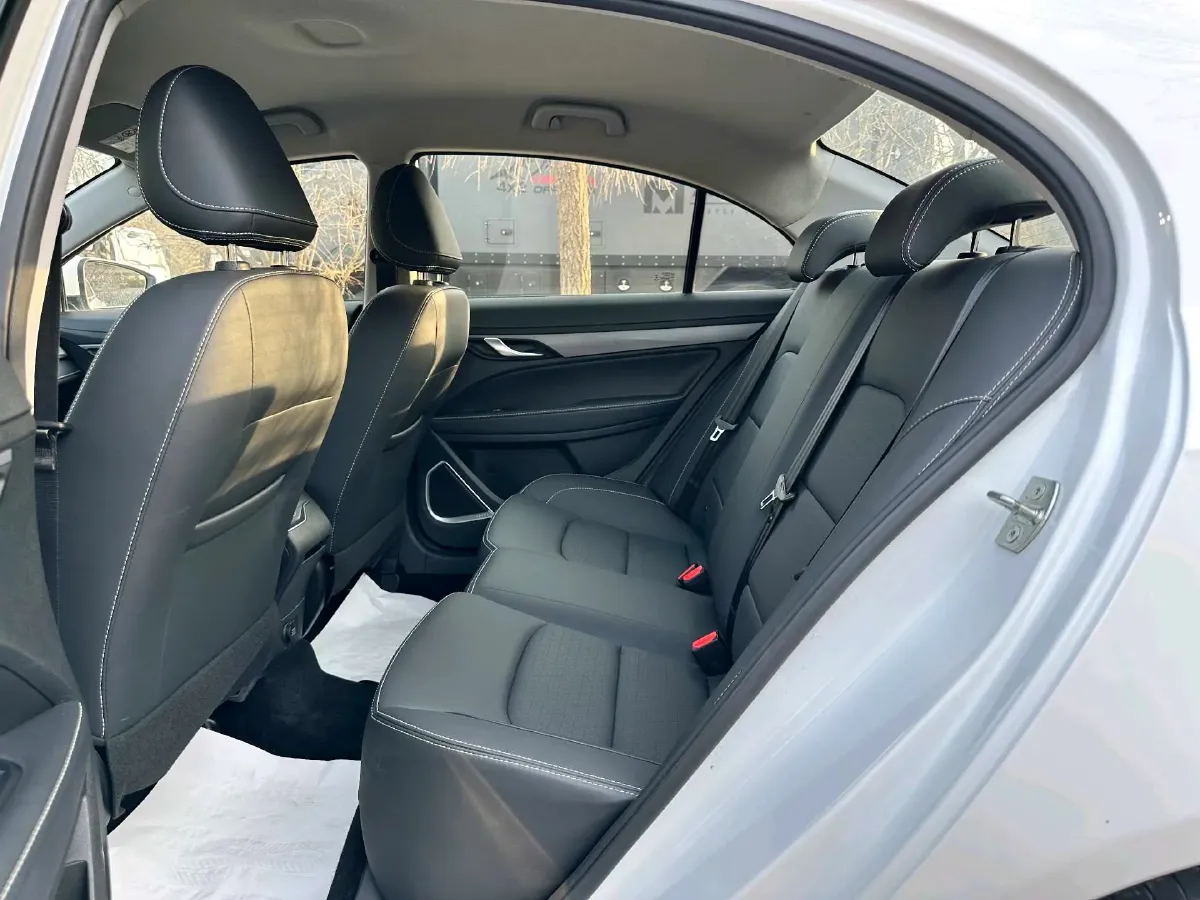 2021 Geely Emgrand 1.5L 109HP L4 CVT,autocango,china used car exporter,china ev exporter,chinese used car exporter,chinese used ev exporter