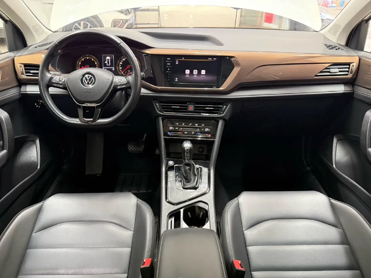 2021 Volkswagen Tharu 1.4T 150HP L4 7DCT,autocango,china used car exporter,china ev exporter,chinese used car exporter,chinese used ev exporter