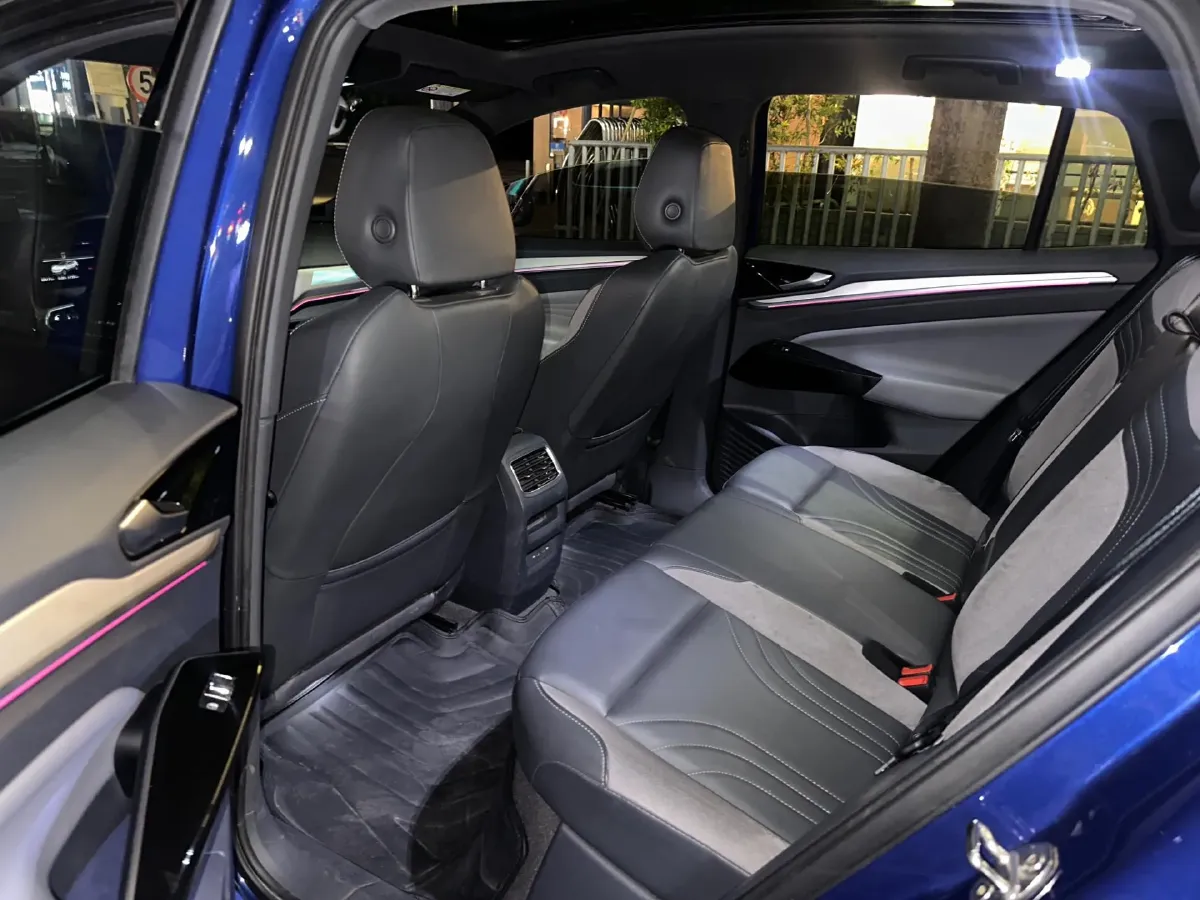 2024 Volkswagen ID.4 Crozz BEV 84.8KWH,autocango,china used car exporter,china ev exporter,chinese used car exporter,chinese used ev exporter