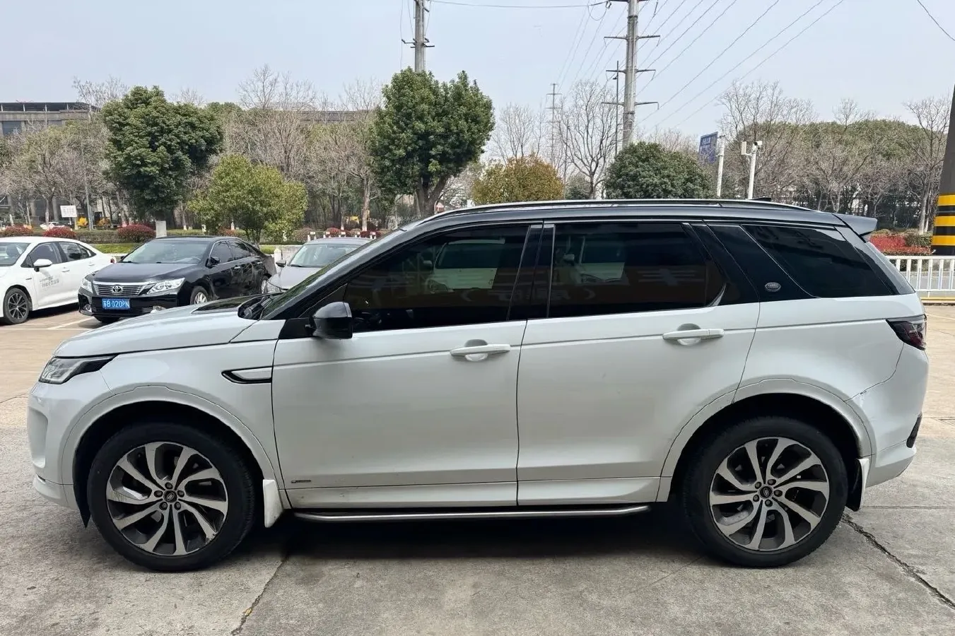 2020 Land Rover Discovery Sport 2.0T 249HP L4 9AT,autocango,china used car exporter,china ev exporter,chinese used car exporter,chinese used ev exporter