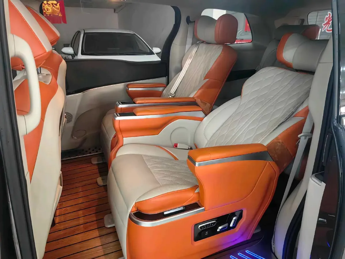 2021 Buick GL8 2.0T 237HP L4 9AT,autocango,china used car exporter,china ev exporter,chinese used car exporter,chinese used ev exporter