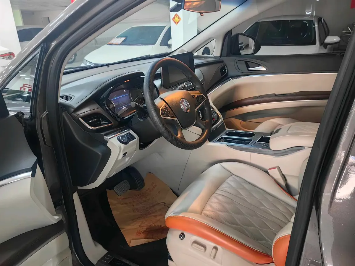 2021 Buick GL8 2.0T 237HP L4 9AT,autocango,china used car exporter,china ev exporter,chinese used car exporter,chinese used ev exporter