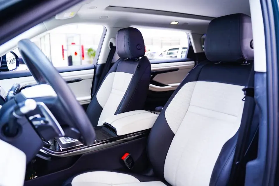 2021 Land Rover Range Rover Evoque 2.0T 249HP L4 9AT,autocango,china used car exporter,china ev exporter,chinese used car exporter,chinese used ev exporter