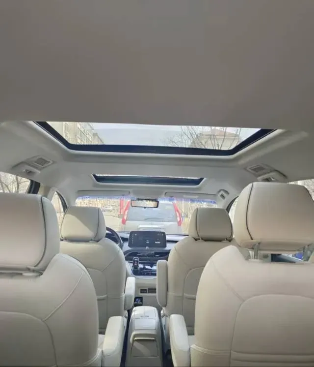 2021 Buick GL8 2.0T 237HP L4 9AT,autocango,china used car exporter,china ev exporter,chinese used car exporter,chinese used ev exporter