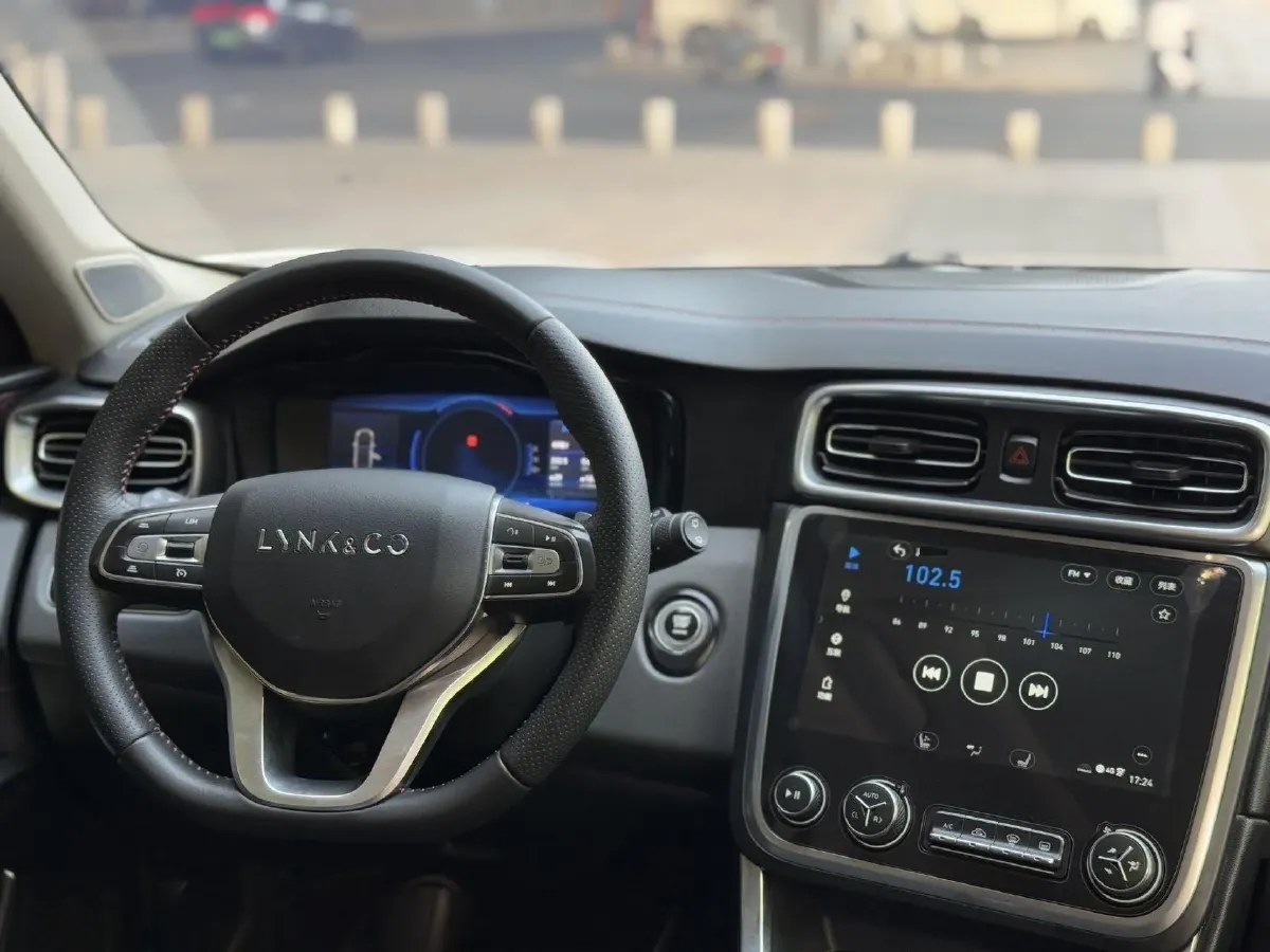 2019 LYNK&CO 01 2.0T 190HP L4 7DCT,autocango,china used car exporter,china ev exporter,chinese used car exporter,chinese used ev exporter