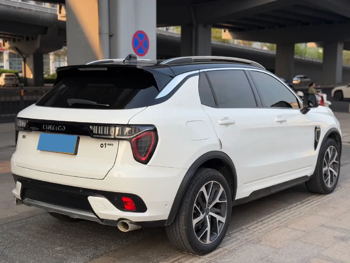2019 LYNK&CO 01 2.0T 190HP L4 7DCT,autocango,china used car exporter,china ev exporter,chinese used car exporter,chinese used ev exporter