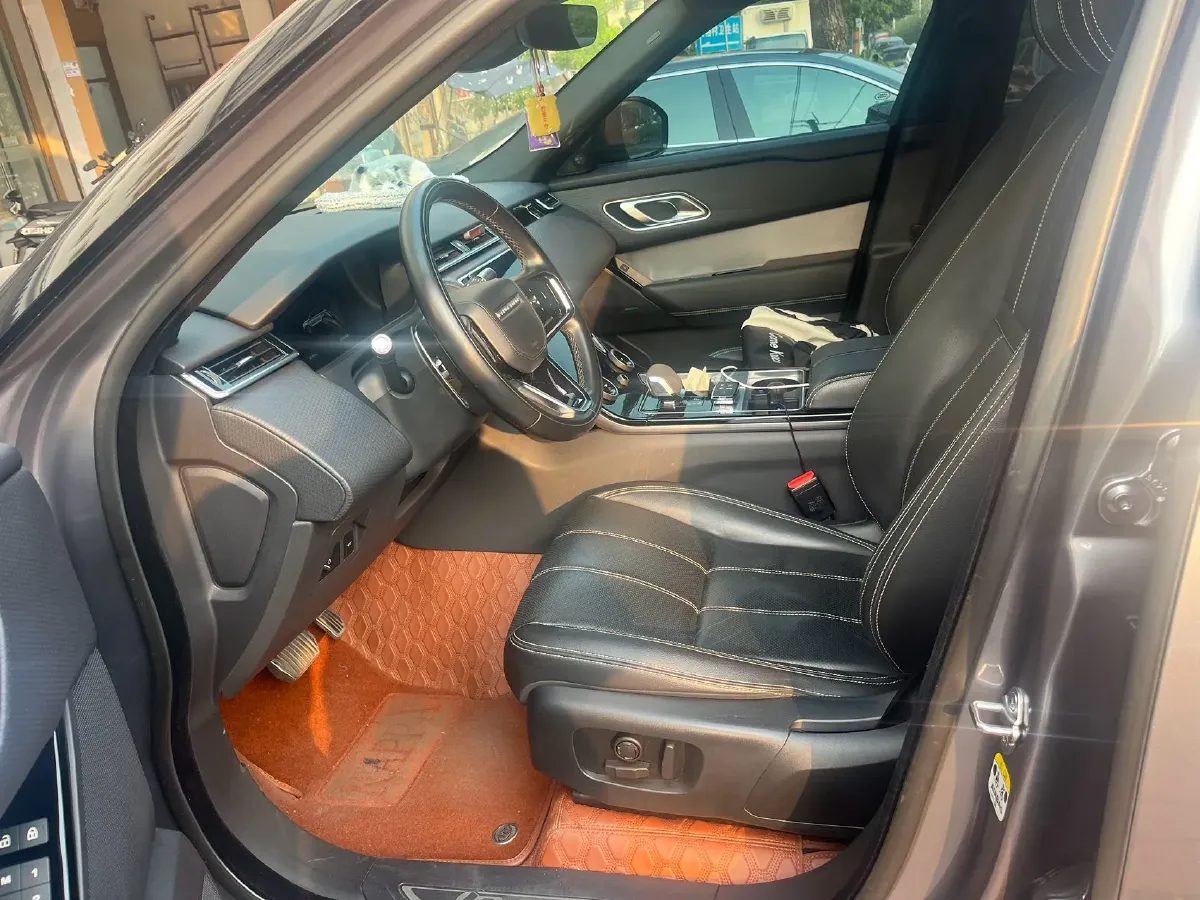 2021 Land Rover Range Rover Velar 2.0T 250HP L4 8AT,autocango,china used car exporter,china ev exporter,chinese used car exporter,chinese used ev exporter